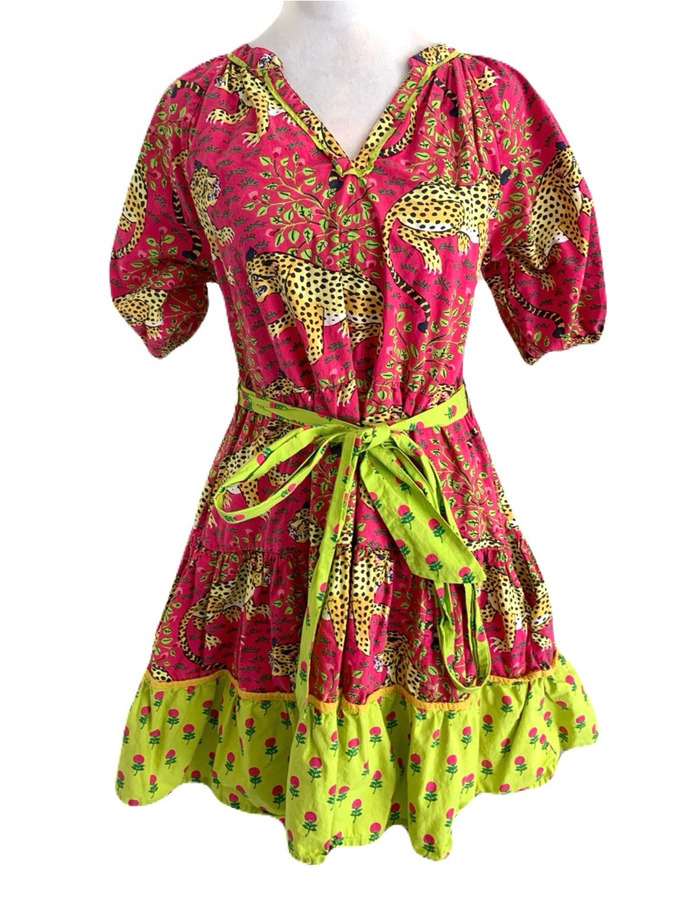 Print Fresh XS Colorful Pink/Yellow Leopard Floral Print Tie Waist V Neck Dress